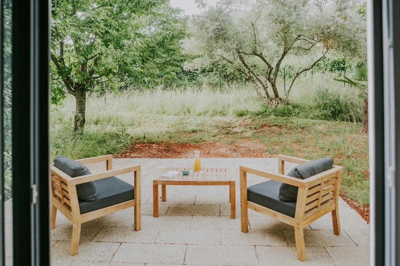 בוג'ה Villa Laurus Residence 0*,